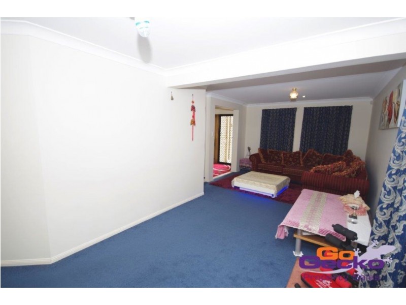 17 Greta Court, Camira QLD 4300