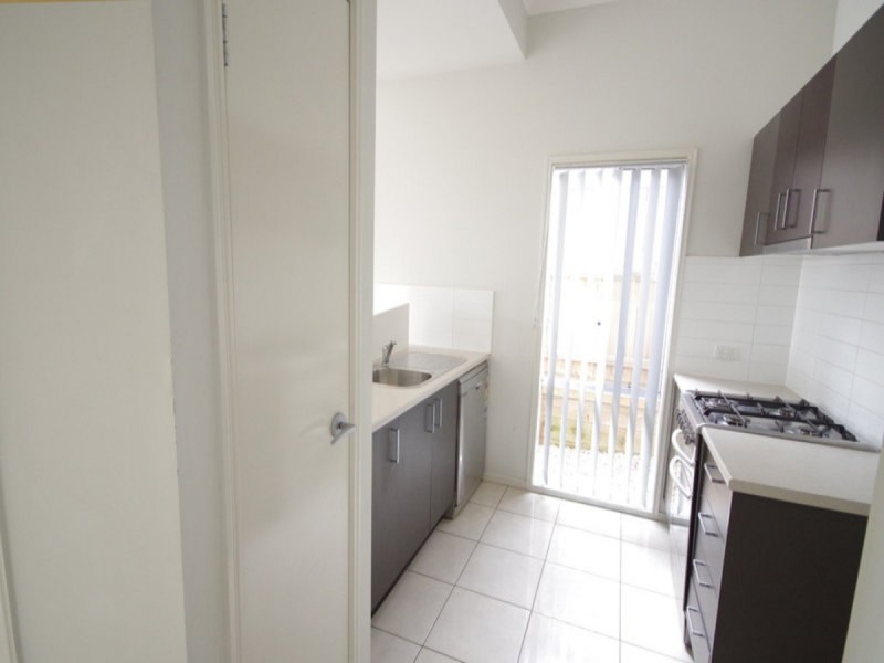 17 Carnarvon Avenue, Springfield Lakes QLD 4300