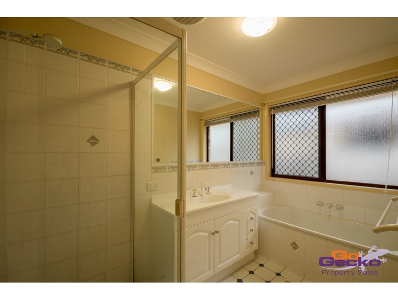 4 Swallowtail Crescent, Springfield Lakes QLD 4300