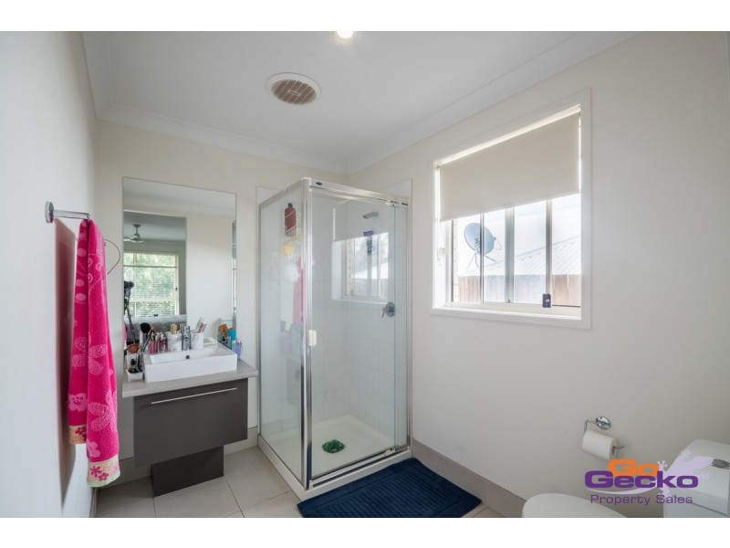 104 Valentine Circuit, Augustine Heights QLD 4300