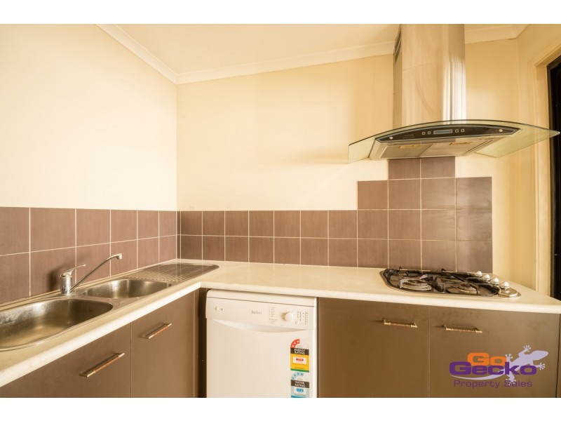 97 Lakeside Avenue, Springfield Lakes QLD 4300