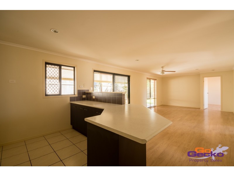 97 Lakeside Avenue, Springfield Lakes QLD 4300