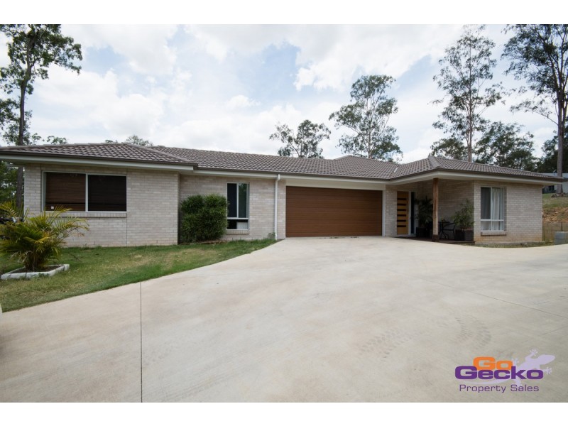 35 Chilton Drive, Deebing Heights QLD 4306