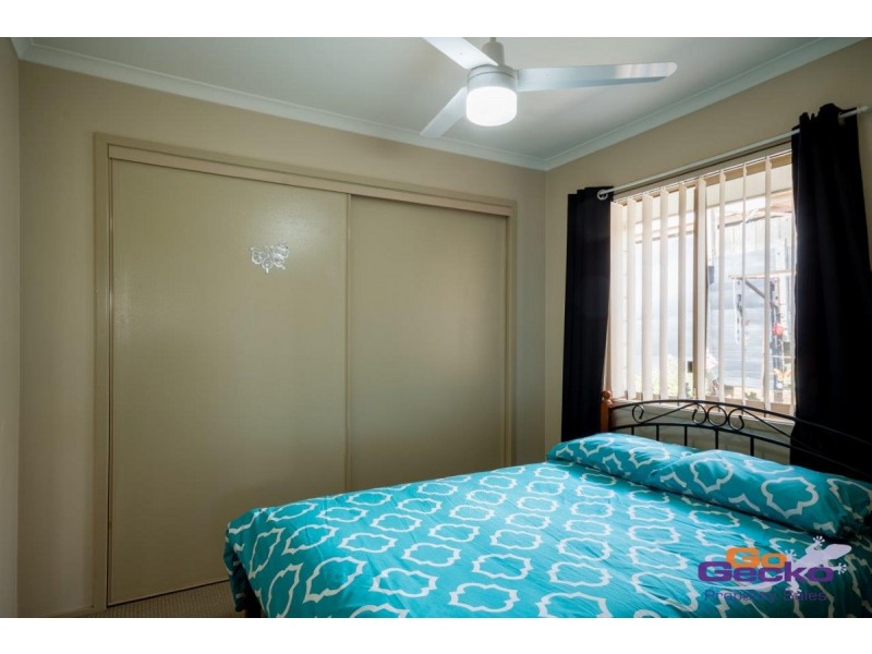 4/17 Henty Drive, Redbank Plains QLD 4301