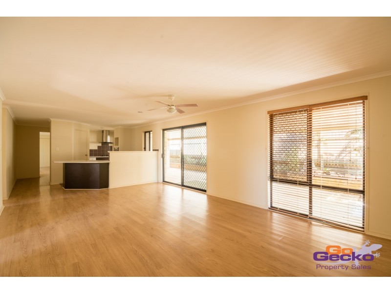 97 Lakeside Avenue, Springfield Lakes QLD 4300