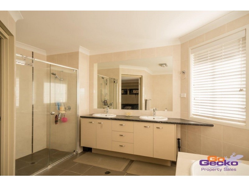 3 Rockford Drive, Bellbird Park QLD 4300