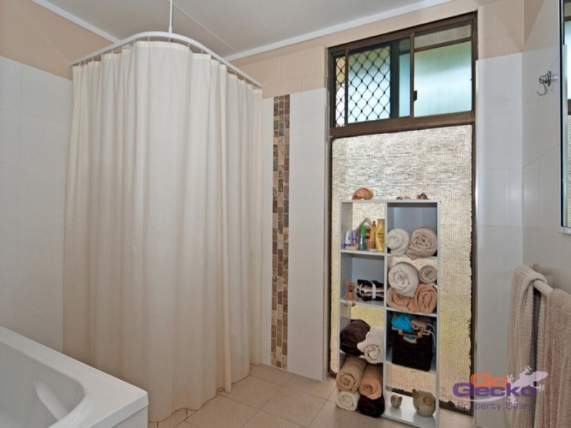 21 Perdita Street, Bellbird Park QLD 4300