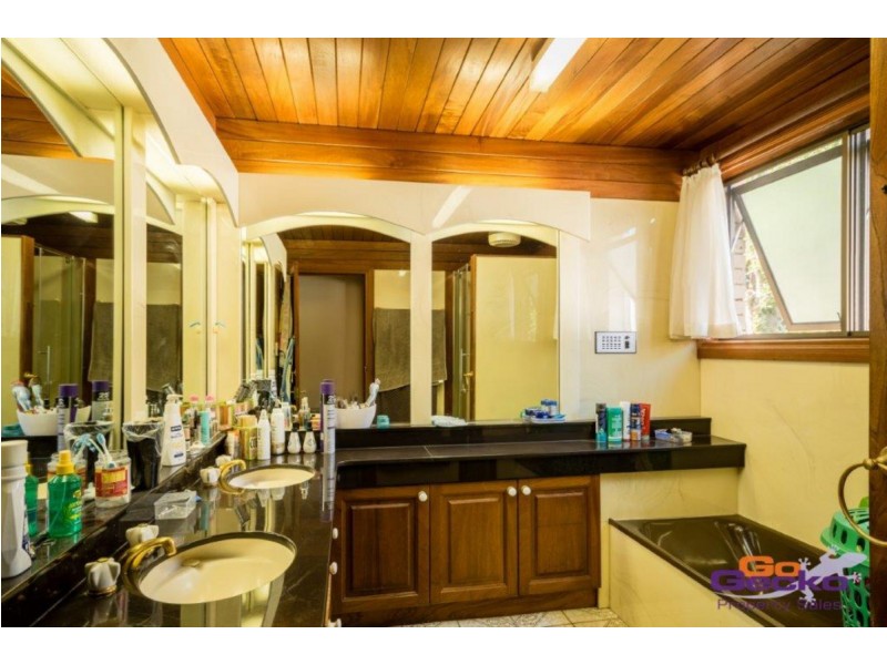 5 Quarry Street, Ipswich QLD 4305