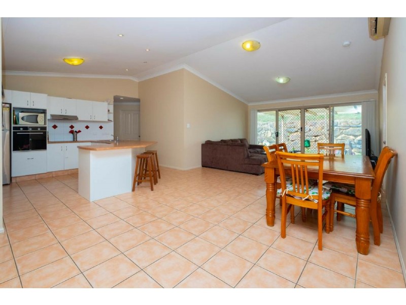 28 Scenic Crescent, Springfield QLD 4300