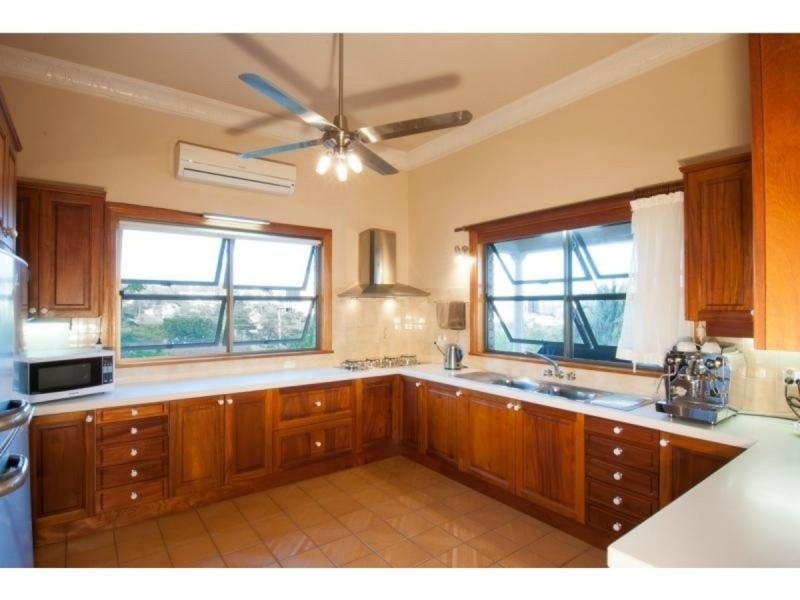 5 Quarry Street, Ipswich QLD 4305