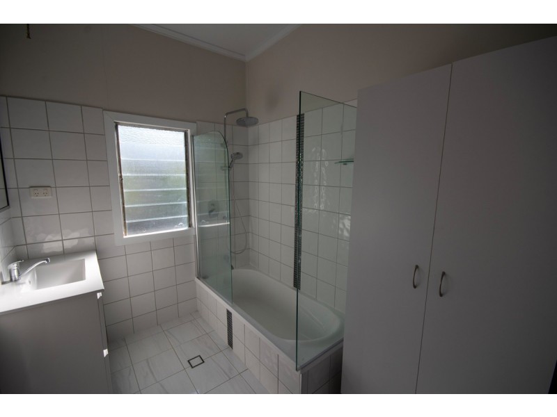 38 Marvin Street, Eastern Heights QLD 4305