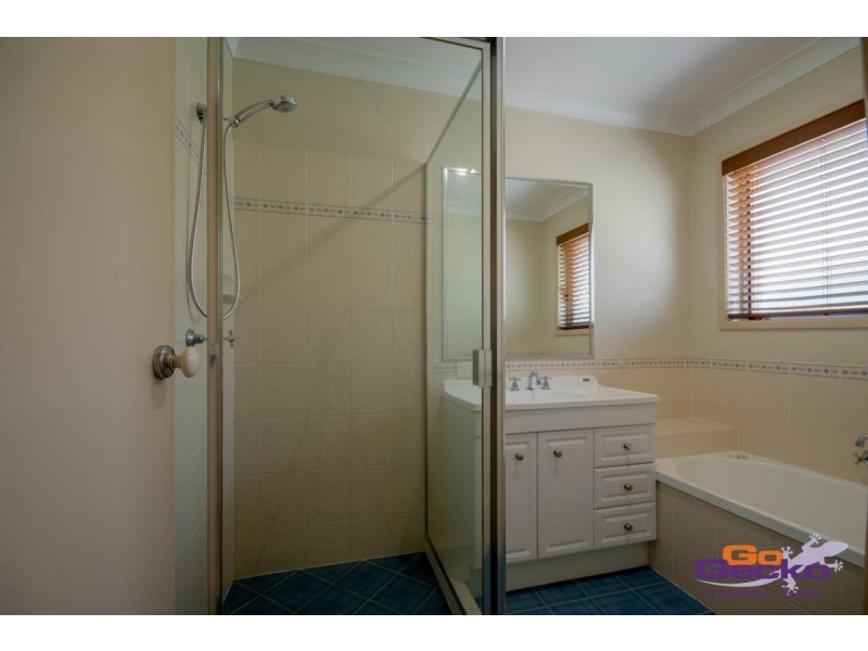 13 Hilldean Drive, Raceview QLD 4305