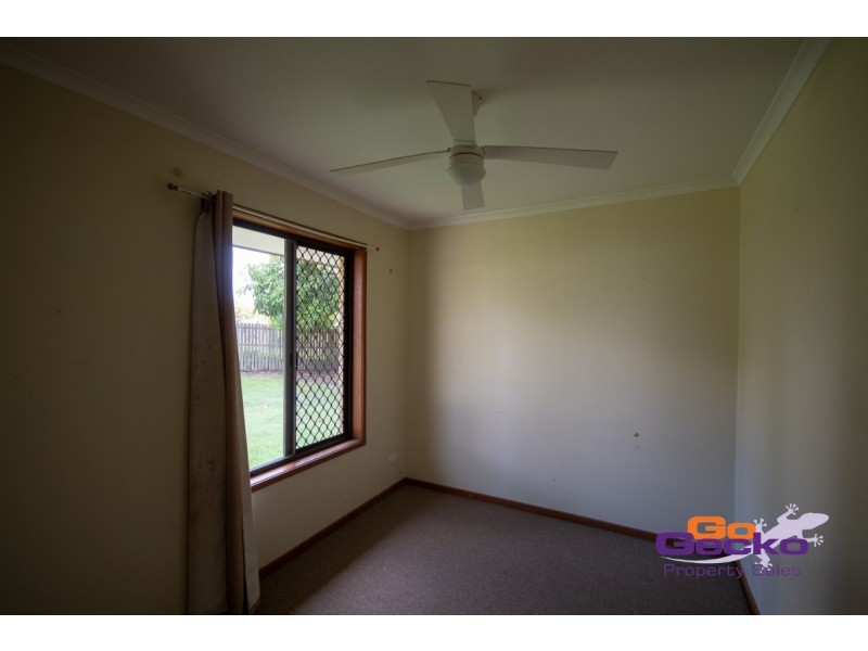 8 Regency Drive, Regents Park QLD 4118