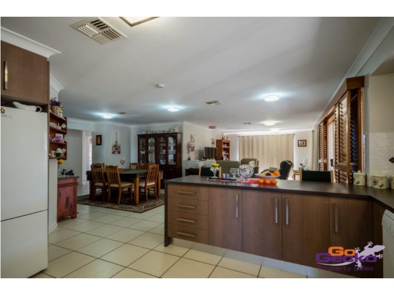 12 Hillview Street, Springfield QLD 4300