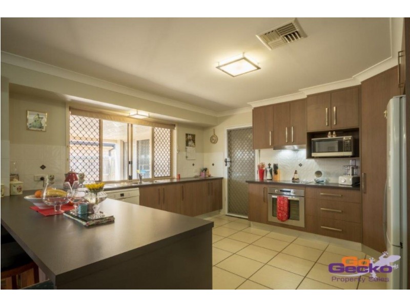 12 Hillview Street, Springfield QLD 4300