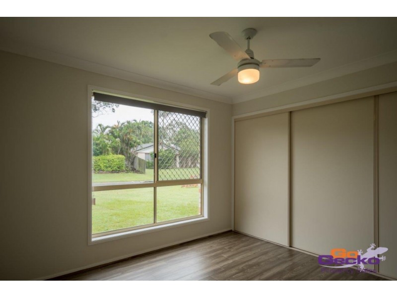 8 Bankswood Court, Camira QLD 4300