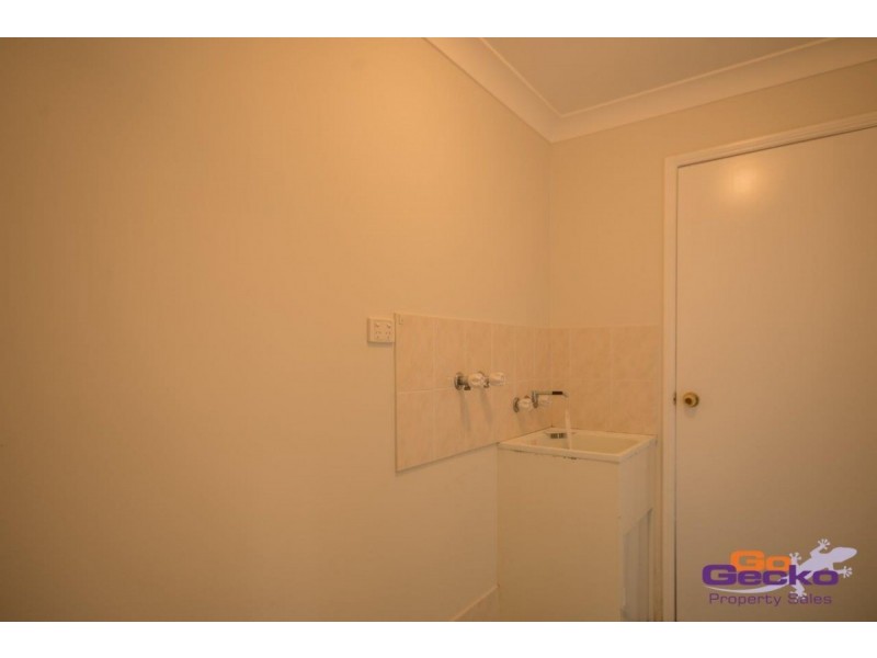 8 Bankswood Court, Camira QLD 4300