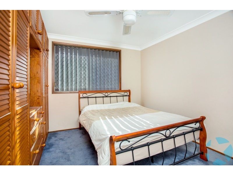 2/60 Fenton Crescent, Minto NSW 2566