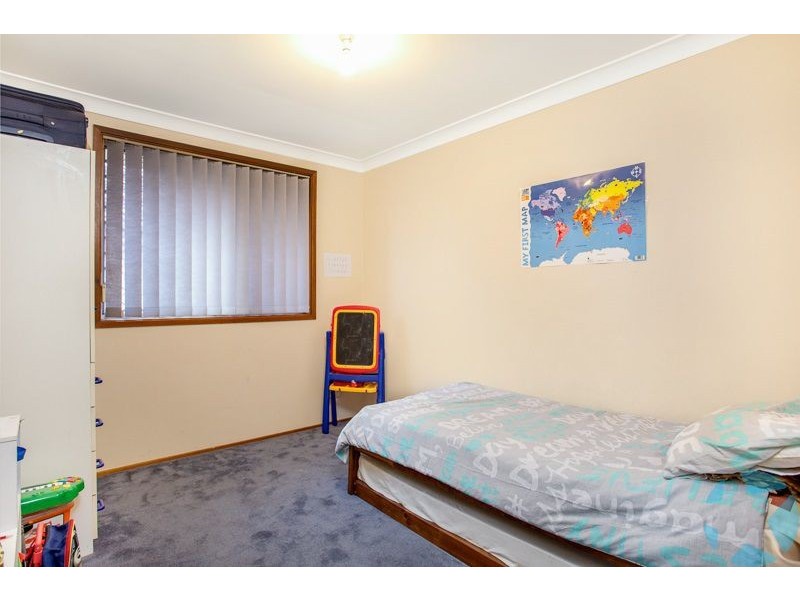 2/60 Fenton Crescent, Minto NSW 2566