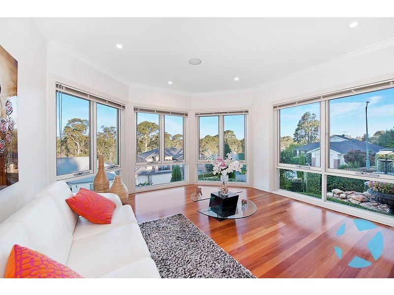 8 Cleveland Close, Rouse Hill NSW 2155