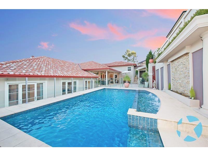 8 Cleveland Close, Rouse Hill NSW 2155