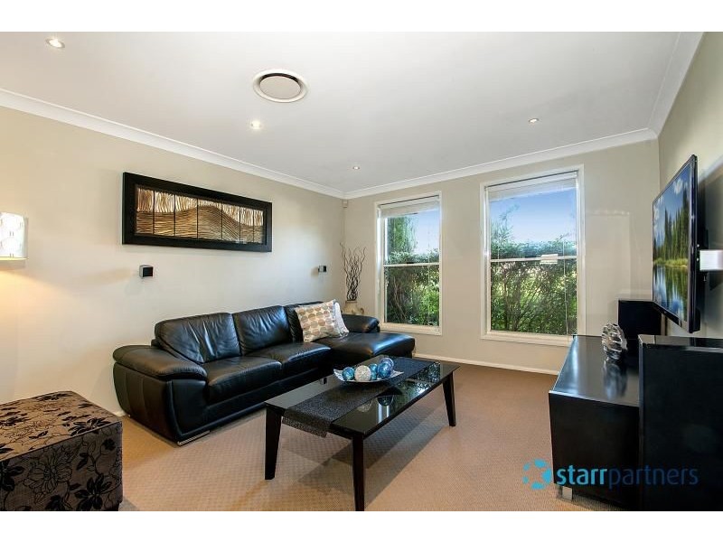 16 Roxburgh Crescent, Stanhope Gardens NSW 2768