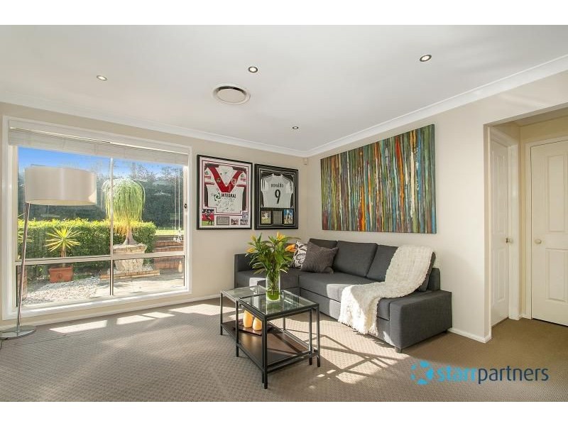 16 Roxburgh Crescent, Stanhope Gardens NSW 2768