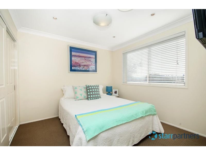 16 Roxburgh Crescent, Stanhope Gardens NSW 2768