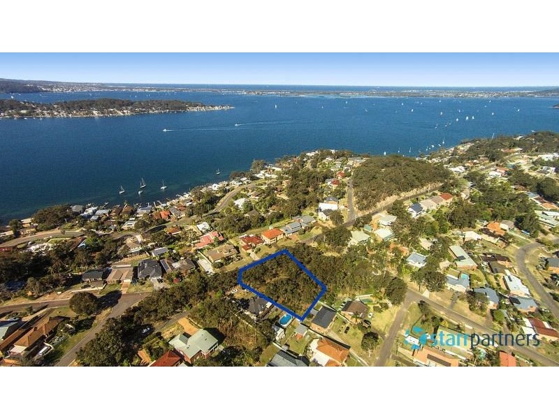 30 Sunlight Parade, Fishing Point NSW 2283
