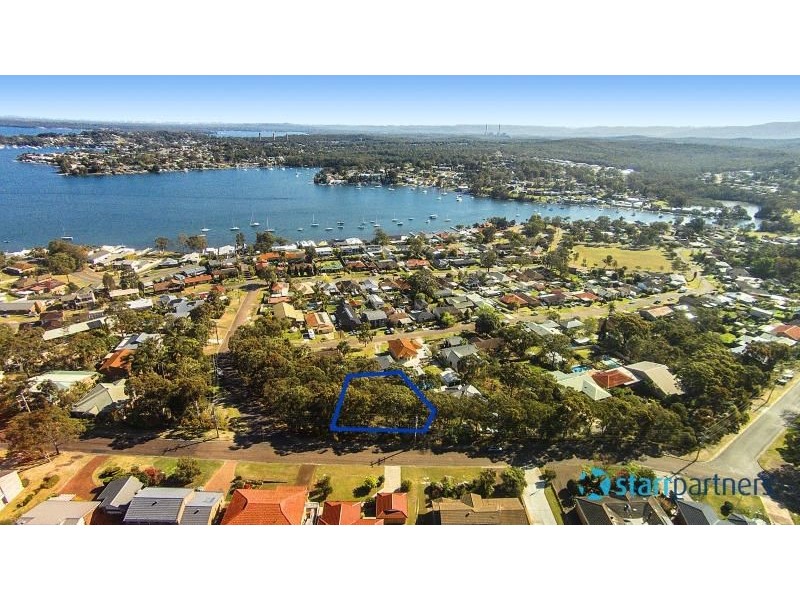 30 Sunlight Parade, Fishing Point NSW 2283