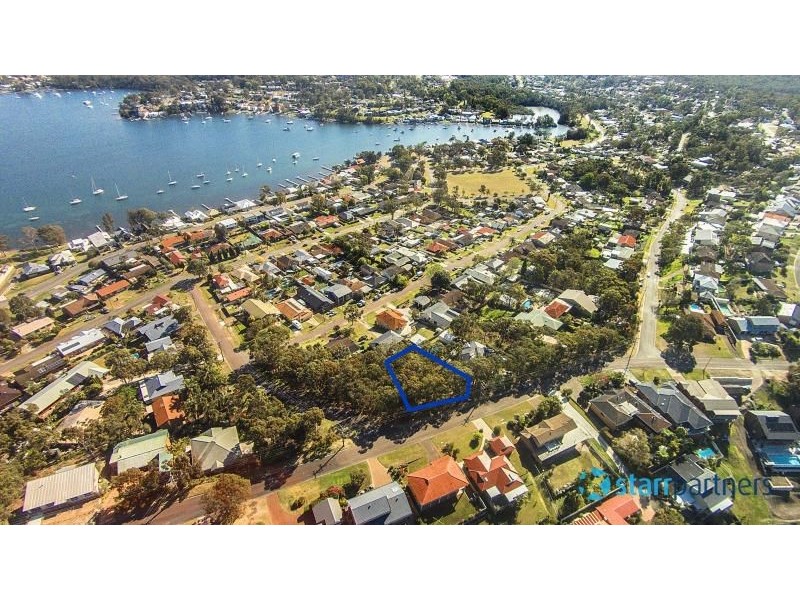 30 Sunlight Parade, Fishing Point NSW 2283