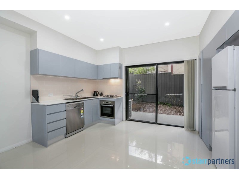 2/1A Anderson Road, Northmead NSW 2152