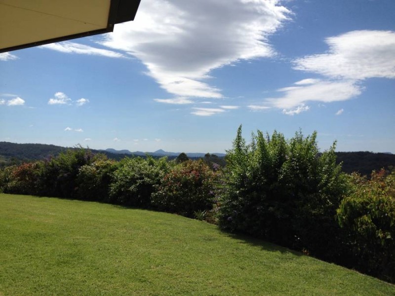 Dulong QLD 4560