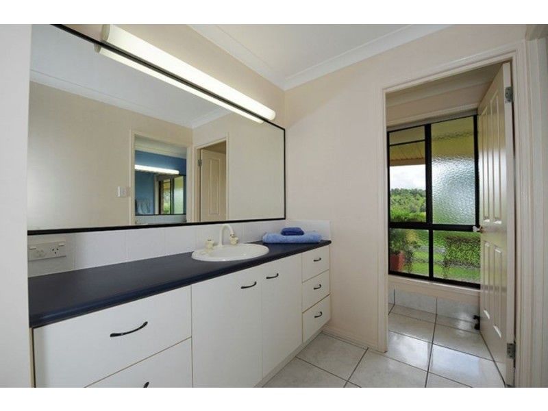 Dulong QLD 4560