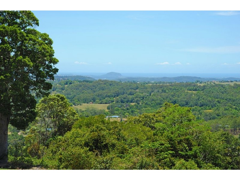 12 Crystal Street, Mapleton QLD 4560