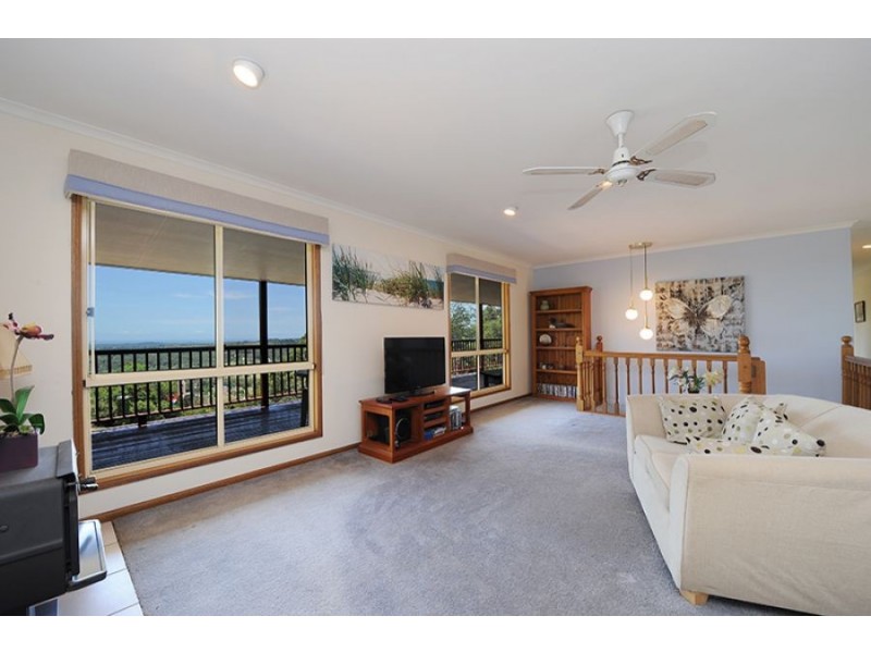 12 Crystal Street, Mapleton QLD 4560