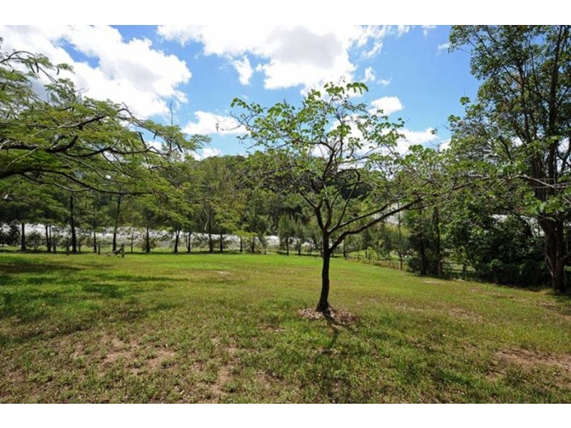 Rosemount QLD 4560