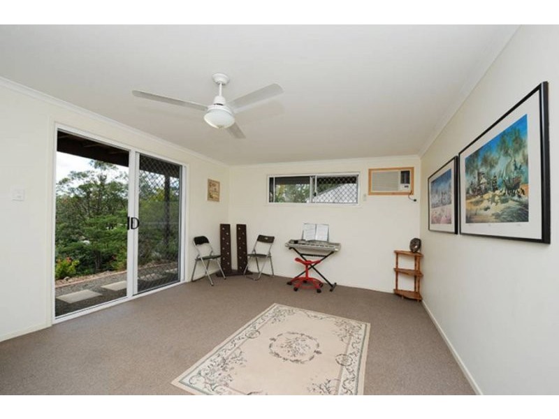 Rosemount QLD 4560