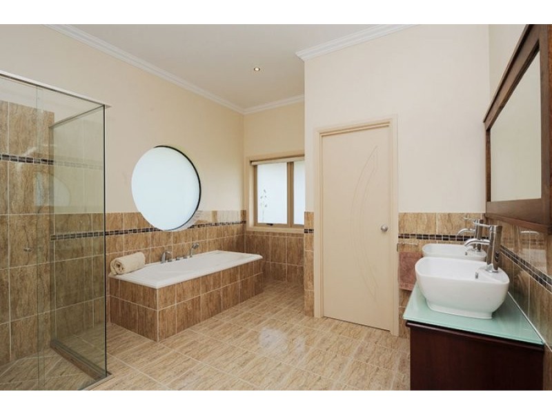 41 Manley Drive, Montville QLD 4560