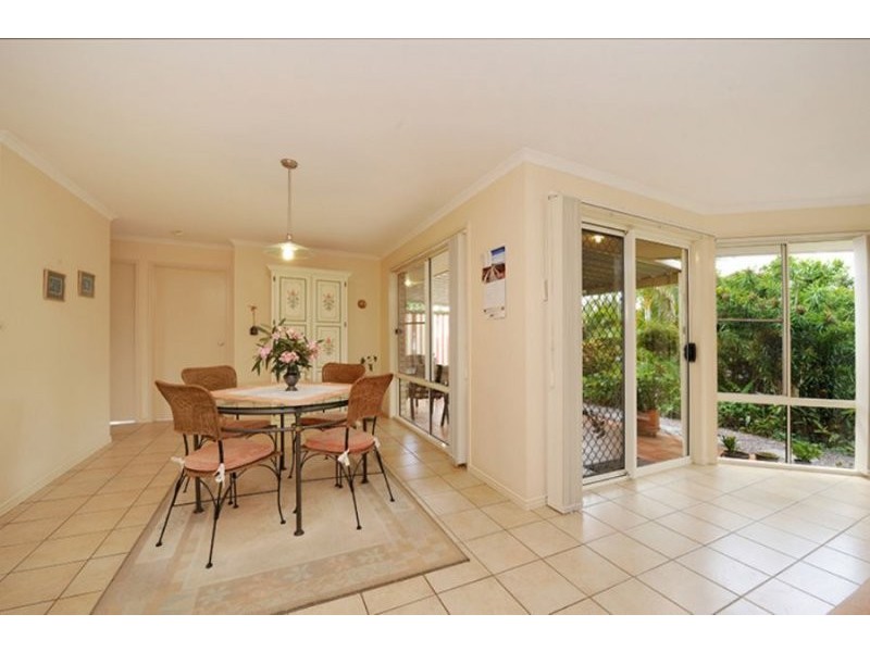 3 McKinnon Dr, Burnside QLD 4560