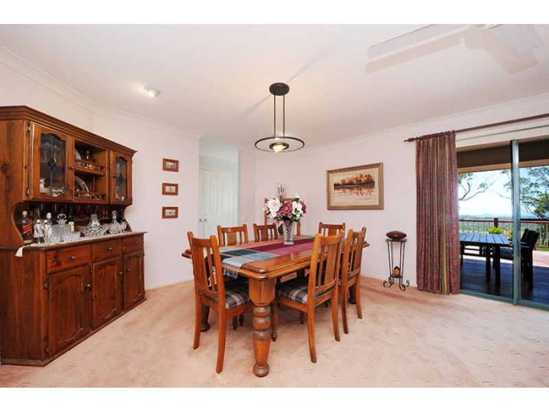 24 Crystal Street, Mapleton QLD 4560