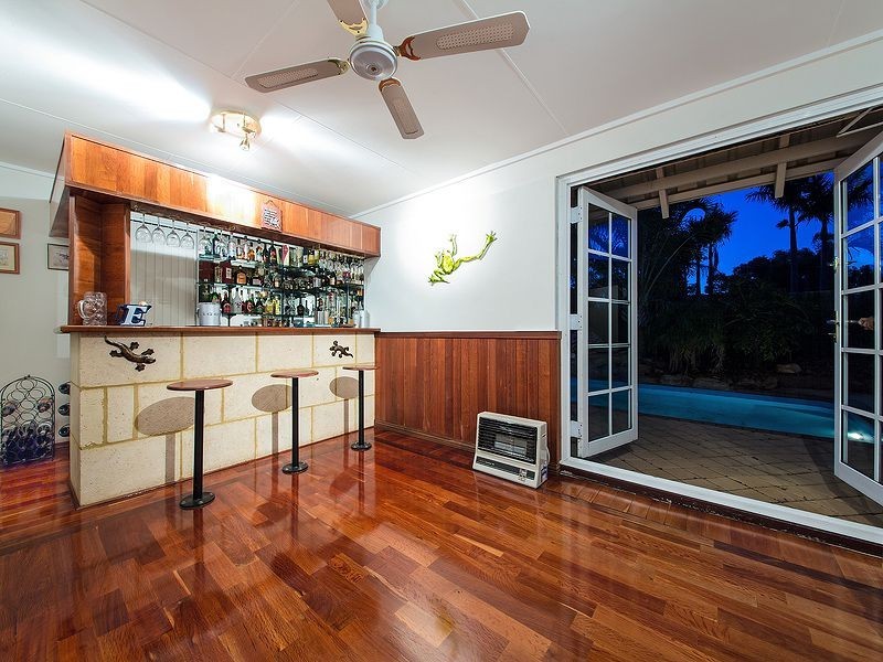 15 Clarkside Court, Wanneroo WA 6065