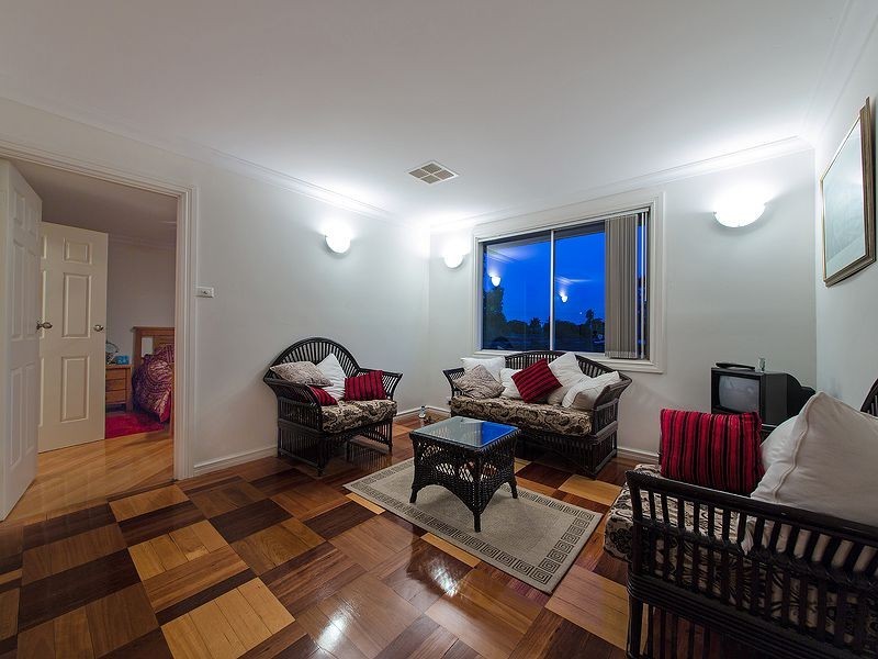 15 Clarkside Court, Wanneroo WA 6065