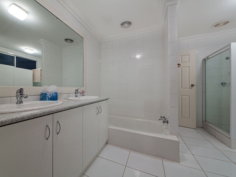 15 Clarkside Court, Wanneroo WA 6065