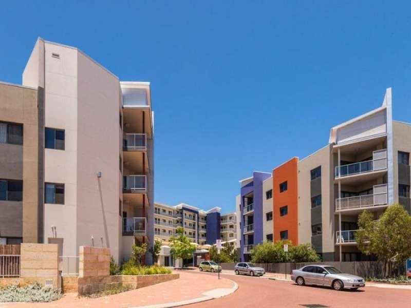 21/1 Walsh Loop, Joondalup WA 6027