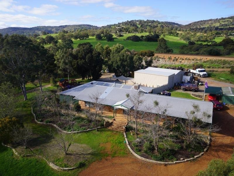 322 Cathedral Avenue, Brigadoon WA 6069