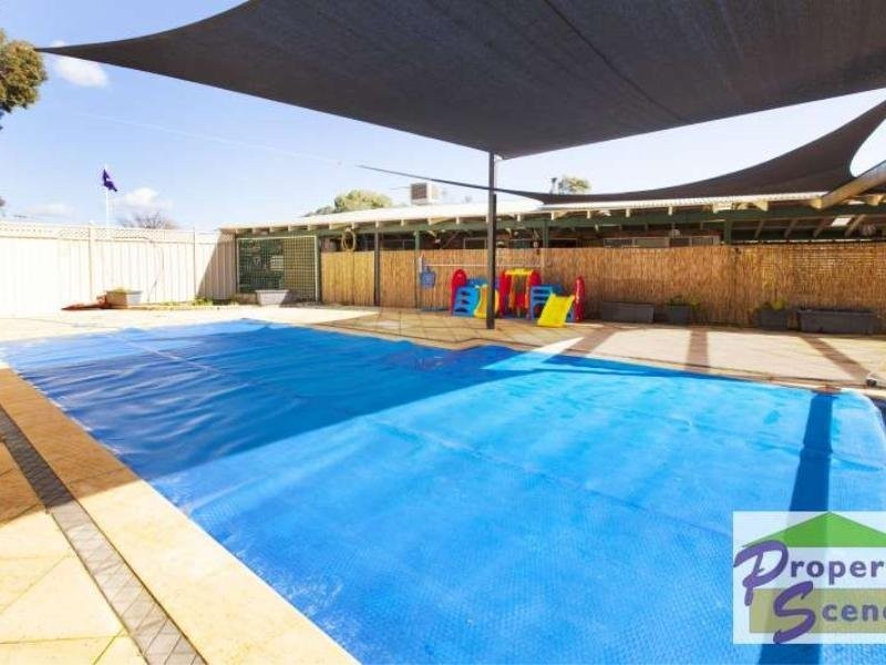 322 Cathedral Avenue, Brigadoon WA 6069