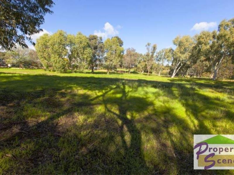 322 Cathedral Avenue, Brigadoon WA 6069