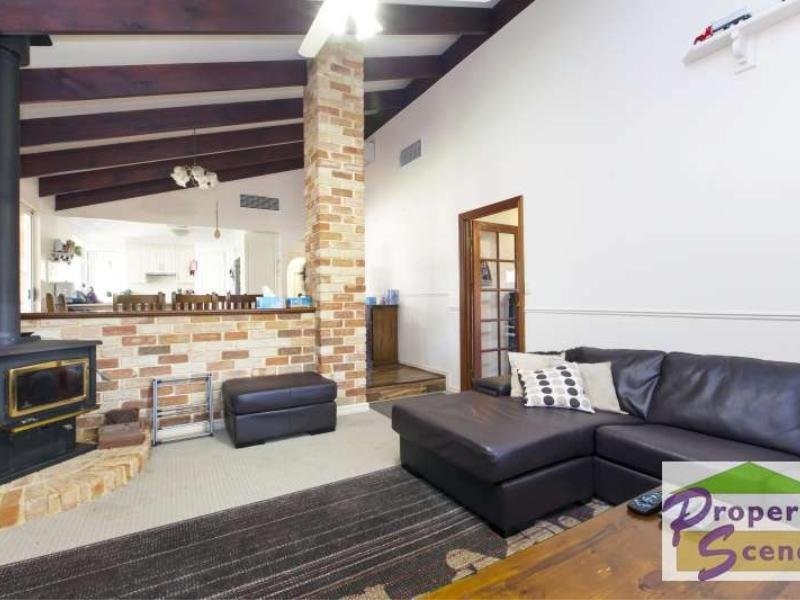 322 Cathedral Avenue, Brigadoon WA 6069