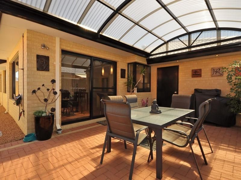 2 St Louis Avenue, Hocking WA 6065